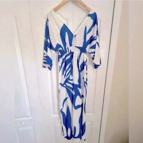 Kimono Sleeve Side Slit Printed Dress - Picture 3 of 3